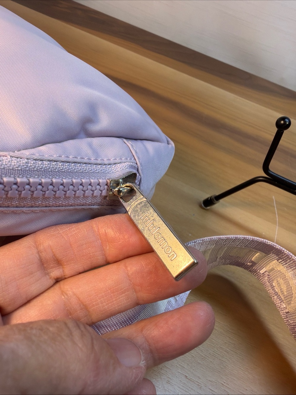 LULULEMON Everywhere Lilac Nylon Belt Fanny Pack RN106259 1L. ZIP UP LOGO - Picture 4 of 13